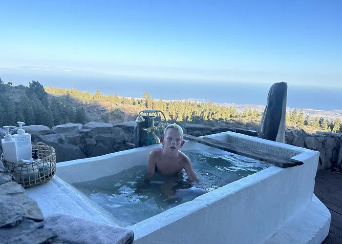 Semesterbostad Rosas Maerchenhafte Mit Pool